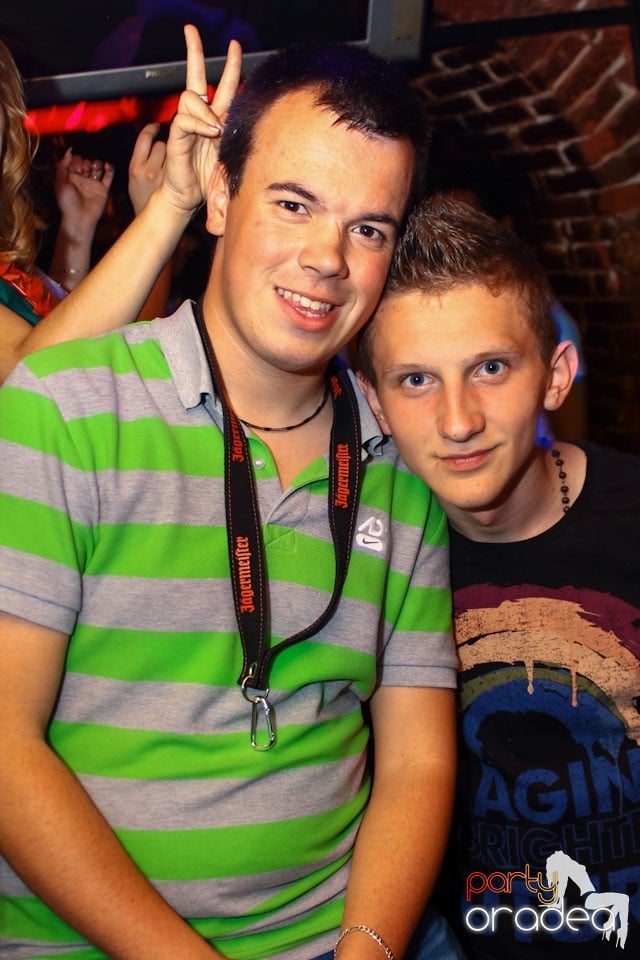 Escape Friday Party, 