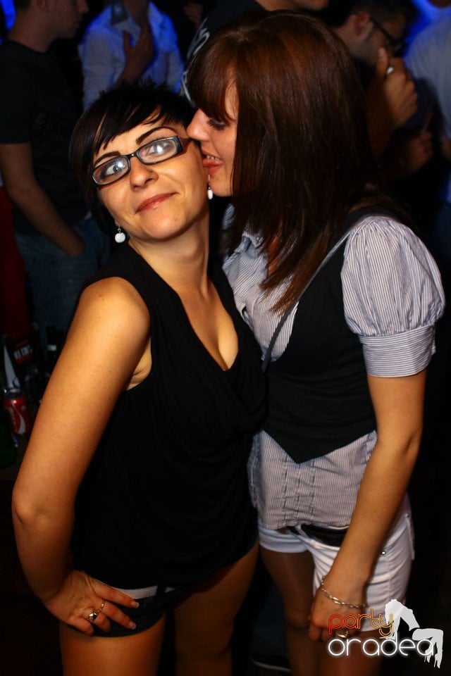 Escape Friday Party, 