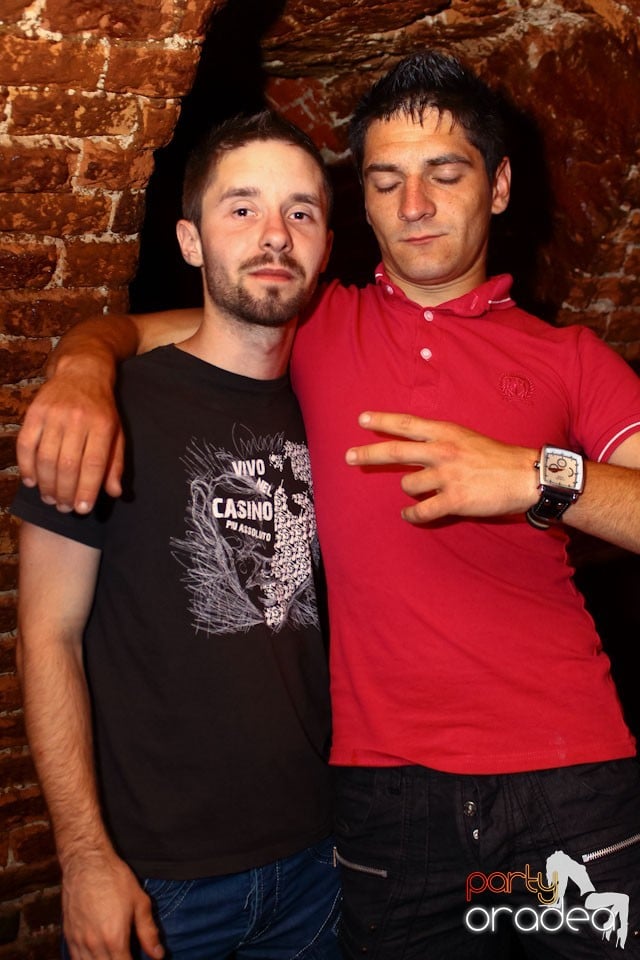 Escape Friday Party, 