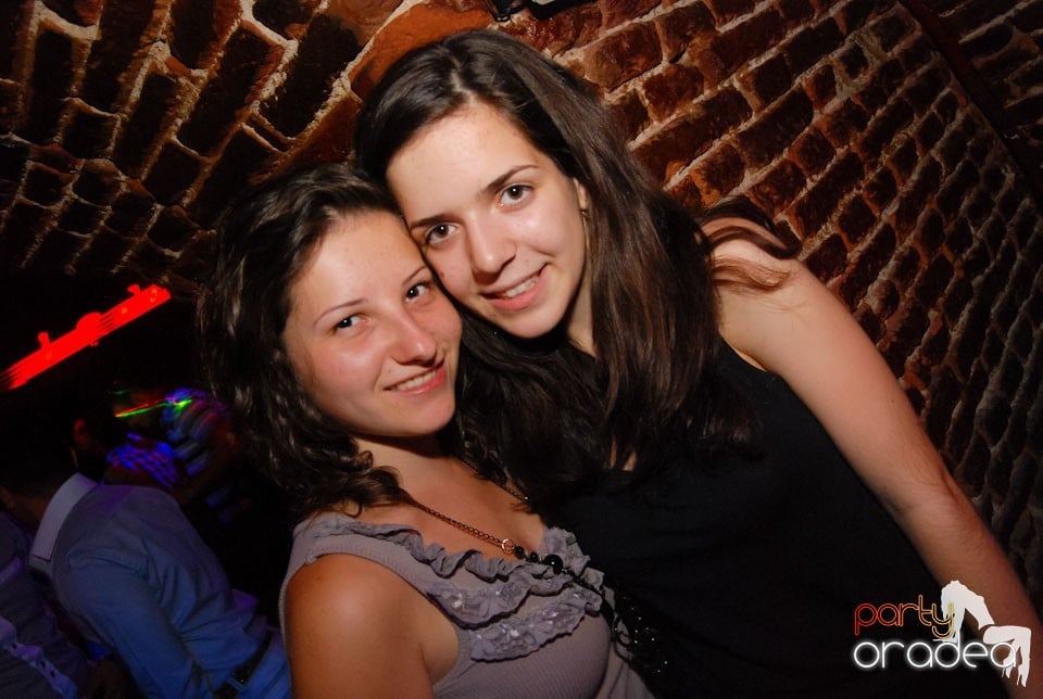 Escape Friday Party, 