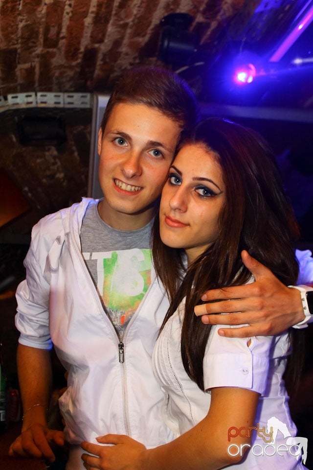 Escape Friday Party, 