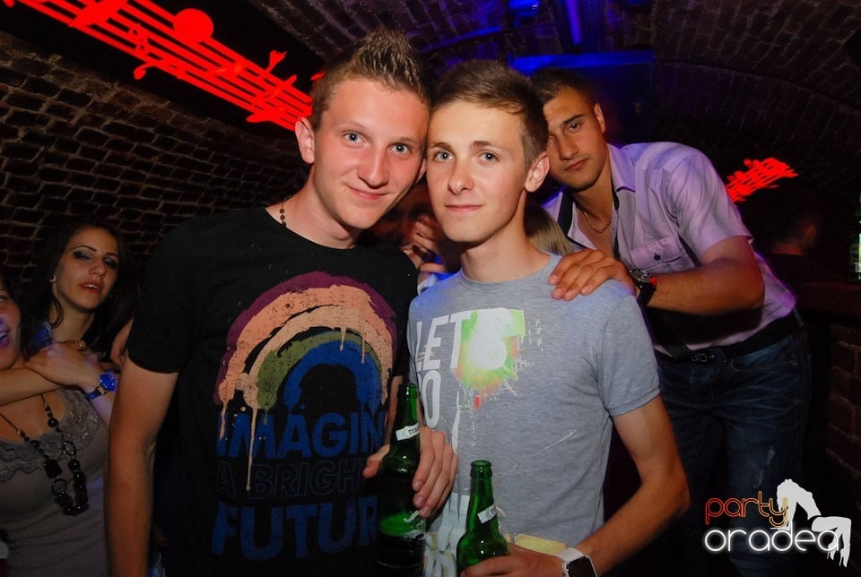 Escape Friday Party, 