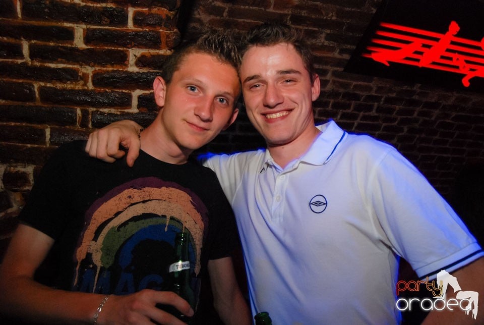 Escape Friday Party, 