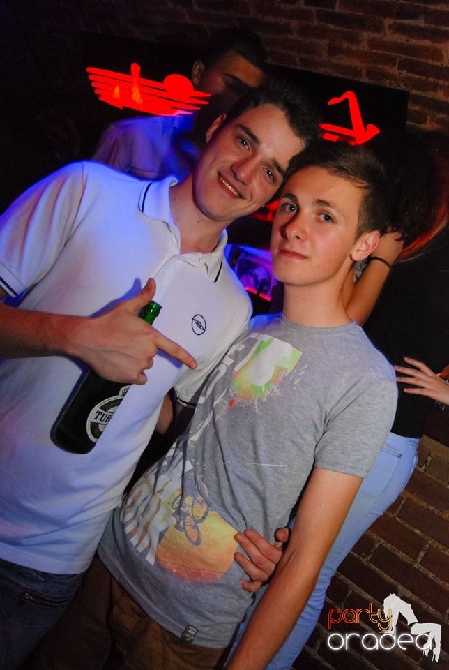 Escape Friday Party, 