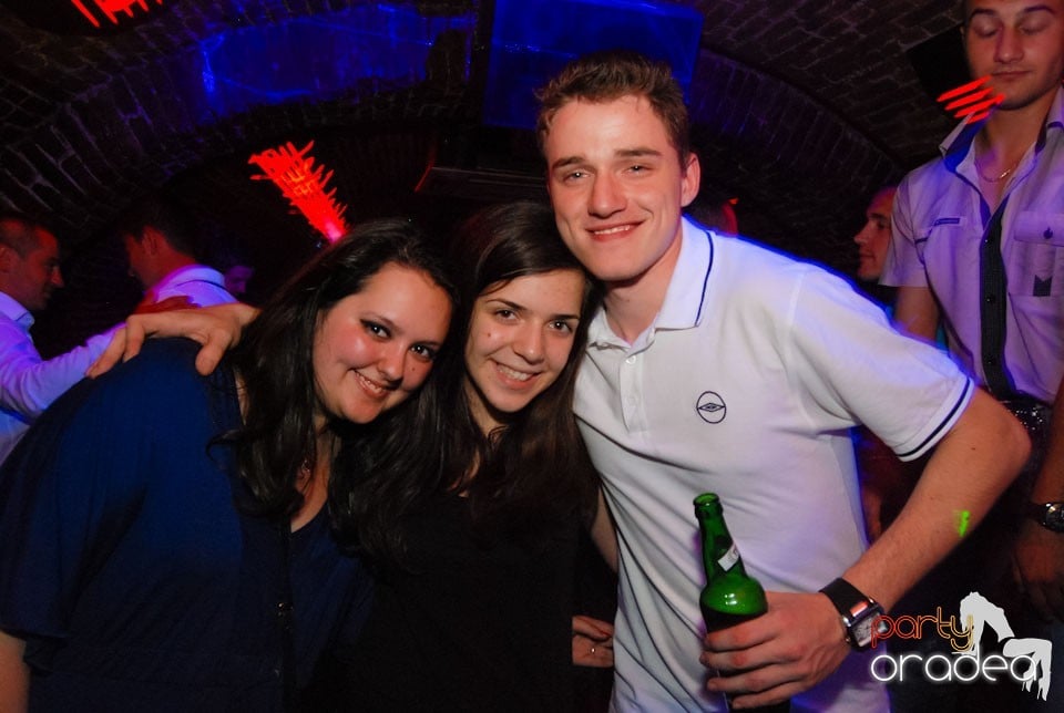 Escape Friday Party, 