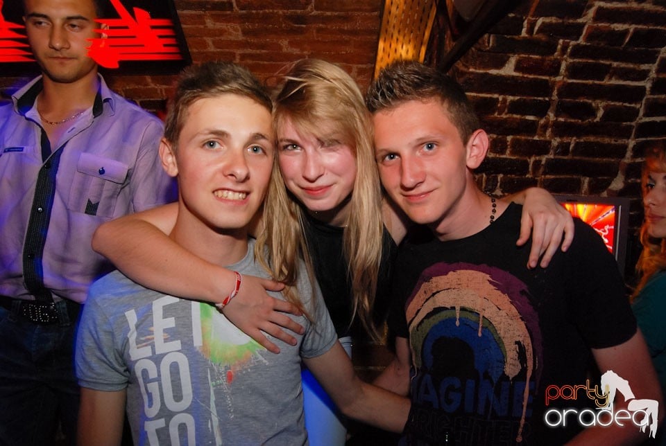 Escape Friday Party, 