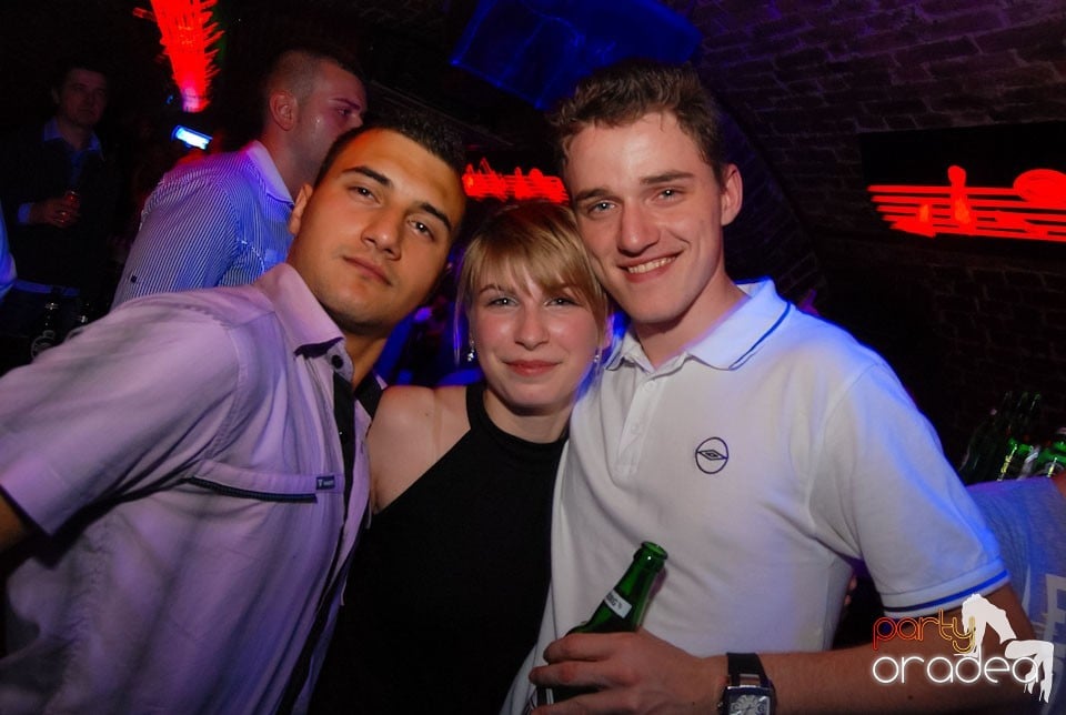 Escape Friday Party, 