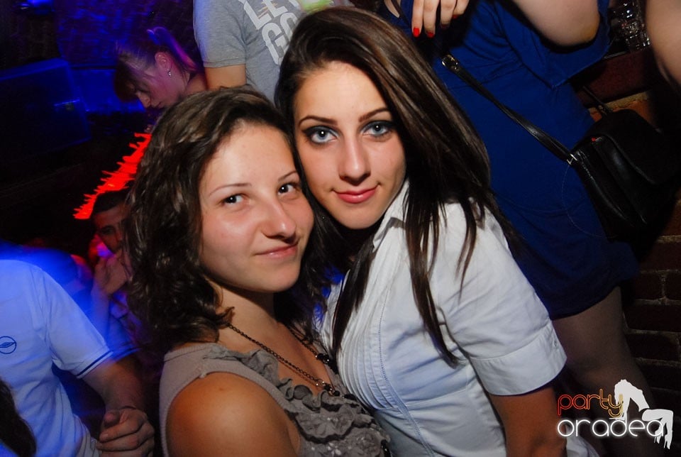 Escape Friday Party, 