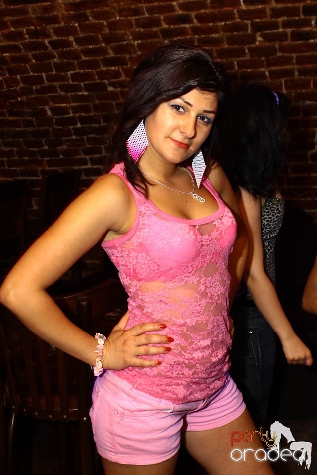 Escape Friday Party, 