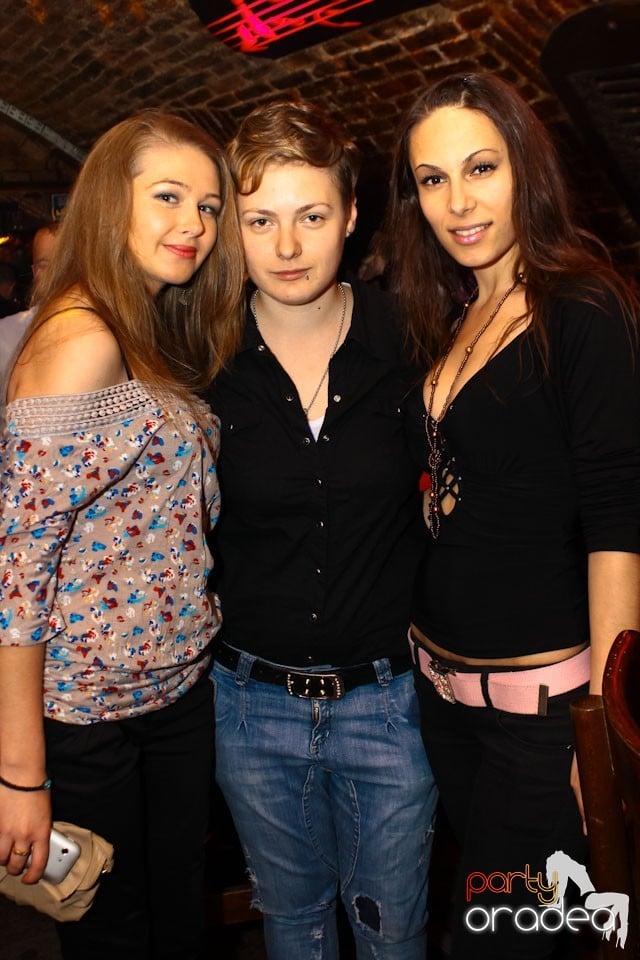 Escape Friday Party, 