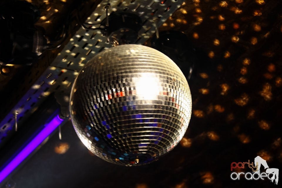 Escape Friday Party, 