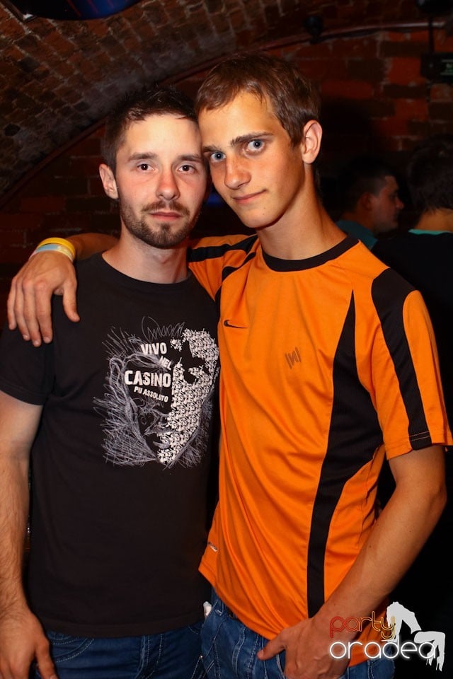 Escape Friday Party, 