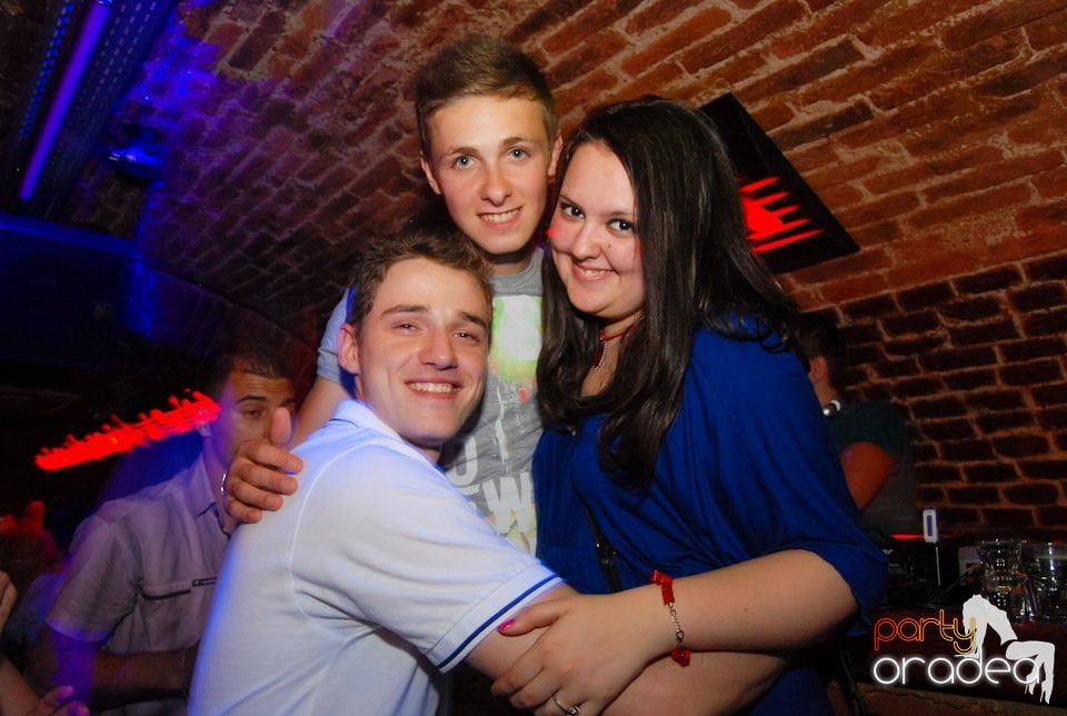 Escape Friday Party, 