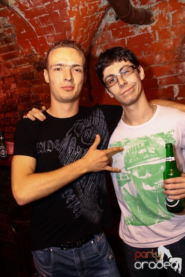 Escape Friday Party, 