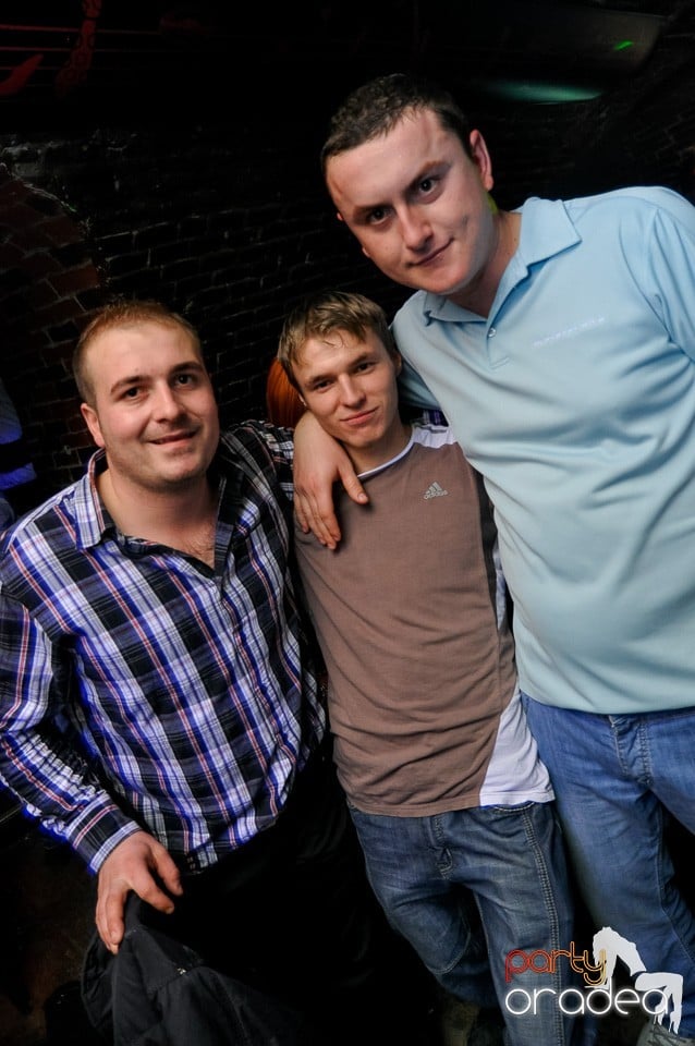 Escape Party cu DJ Prody, 