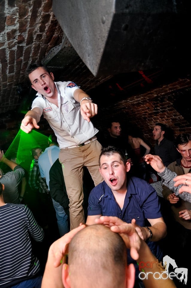 Escape Party cu DJ Prody, 