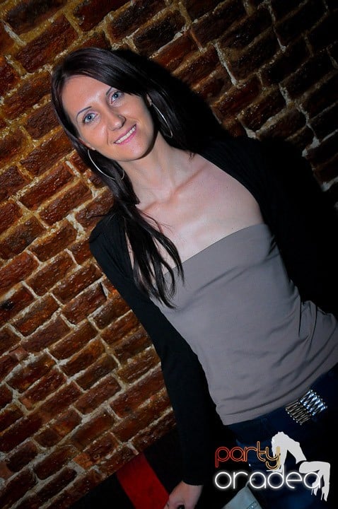 Escape Party sâmbătă seara, 