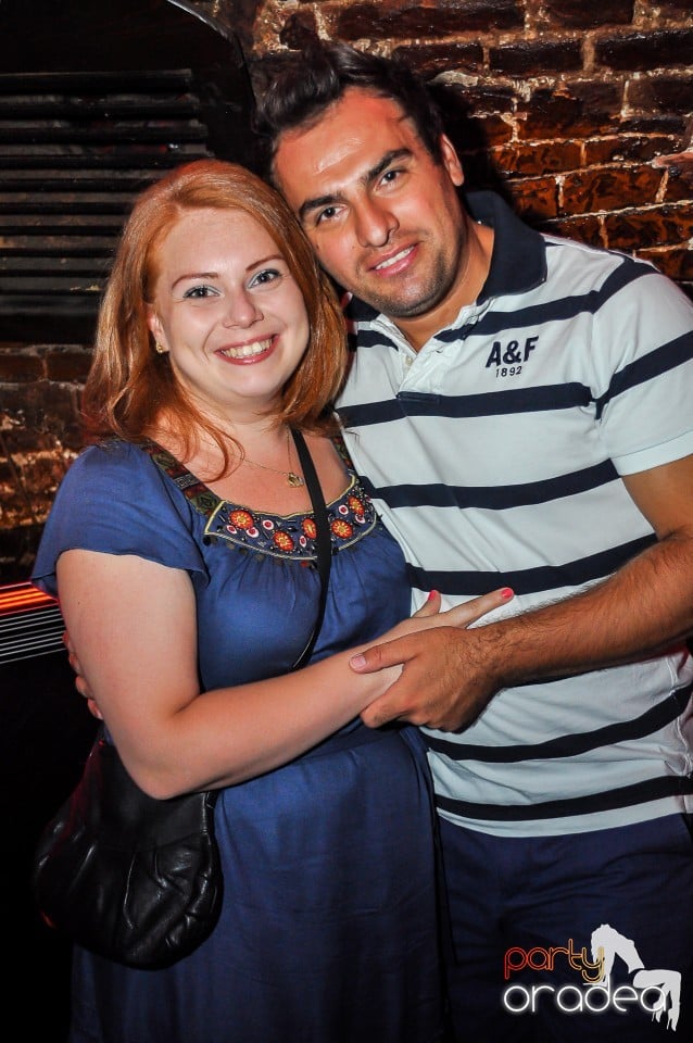 Escape - Revolution Party, 