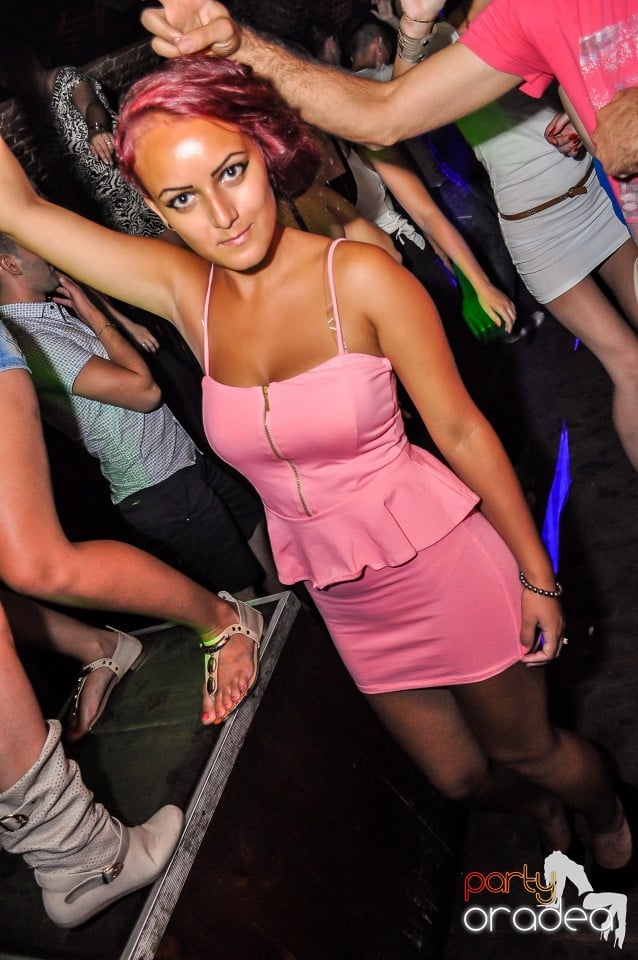 Escape - Revolution Party, 