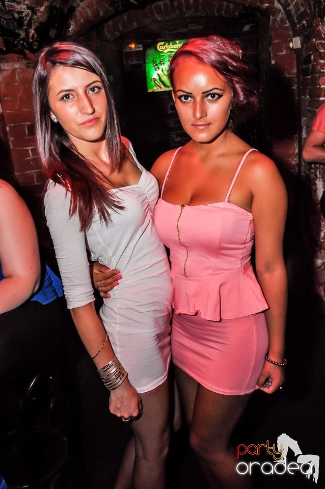 Escape - Revolution Party, 