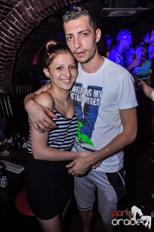 Escape - Revolution Party, 