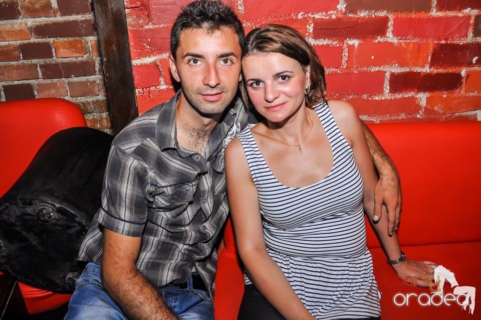 Escape - Revolution Party, 