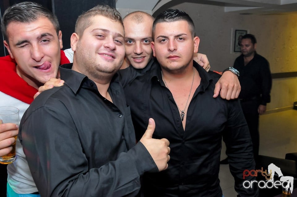 Eveniment special cu invitaţi speciali,