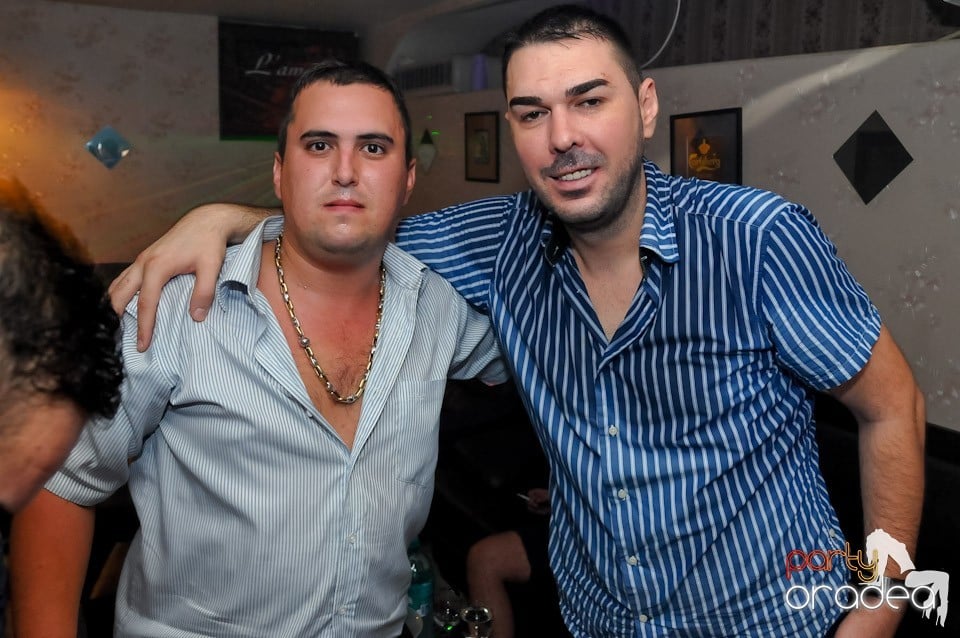 Eveniment special cu invitaţi speciali,