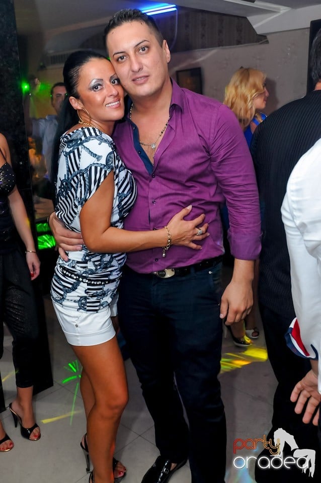 Eveniment special cu invitaţi speciali,