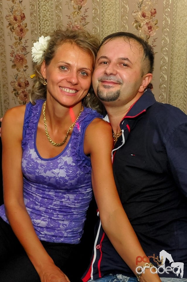 Eveniment special cu invitaţi speciali,