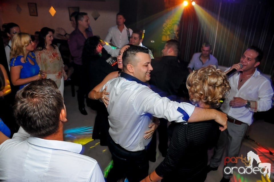 Eveniment special cu invitaţi speciali,