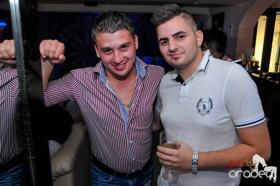 Eveniment special cu invitaţi speciali,