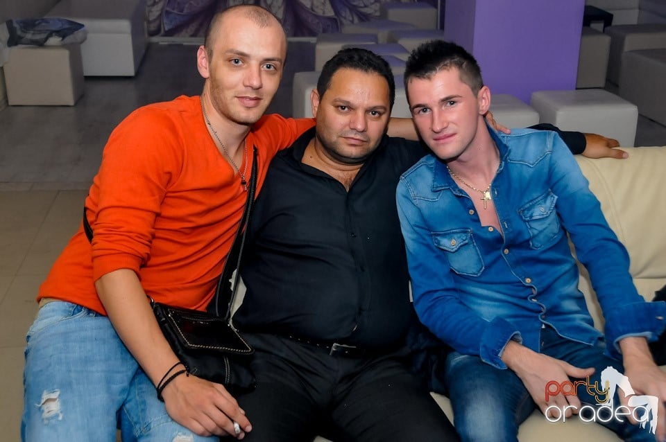 Eveniment special cu invitaţi speciali,