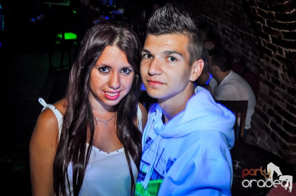 Everybody dance now!, 