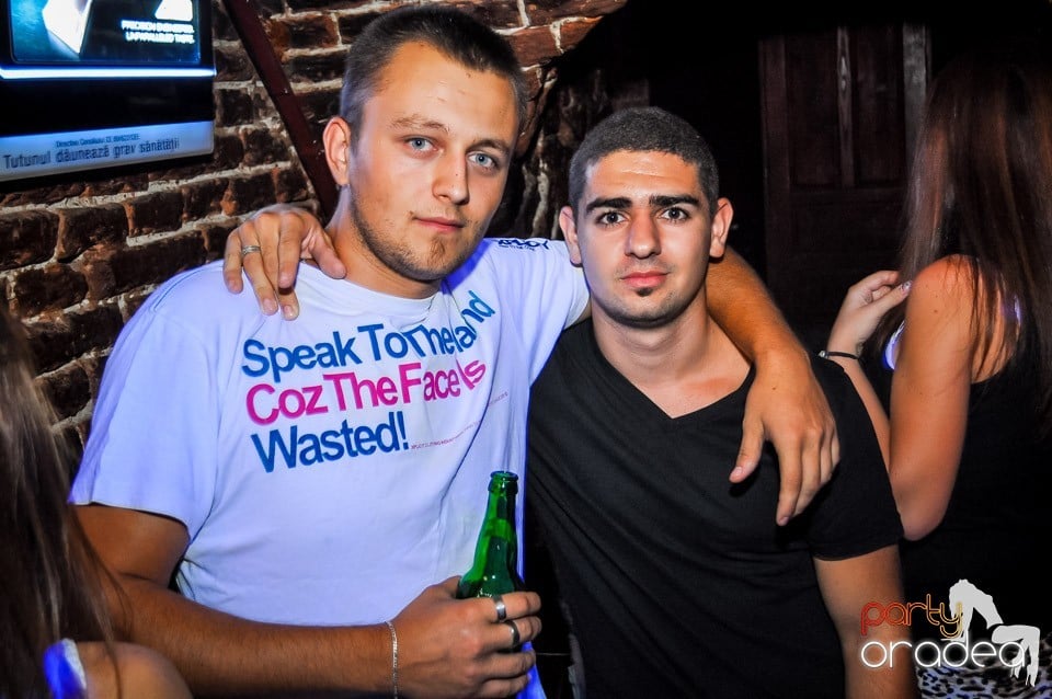 Everybody dance now!, 