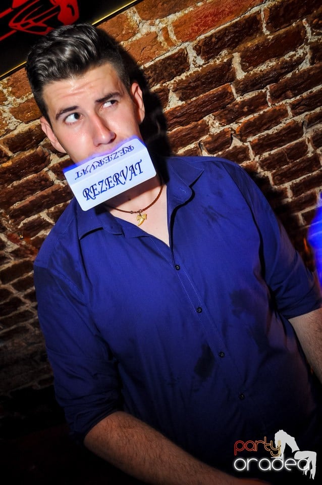 Everybody dance now!, 