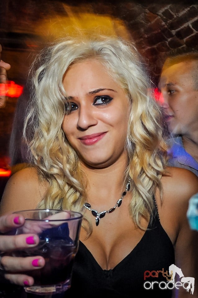 Everybody dance now!, 