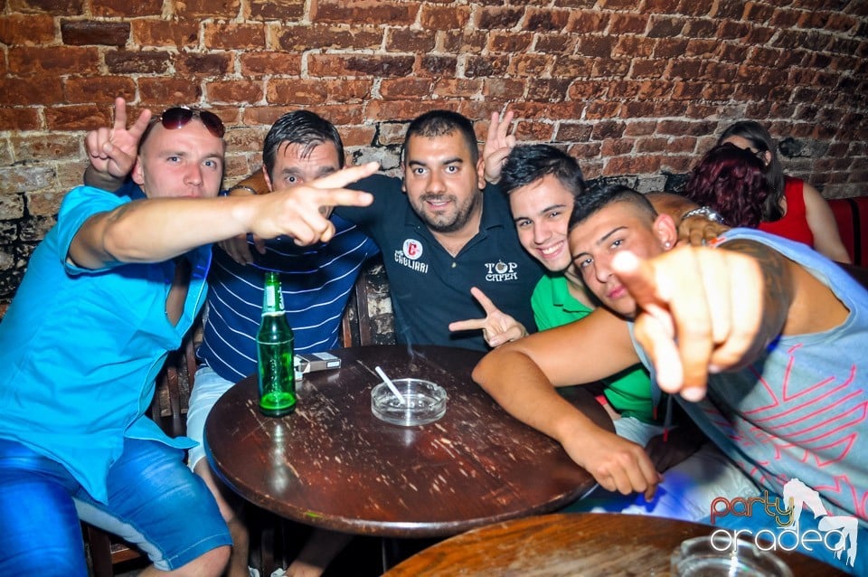 Everybody dance now!, 