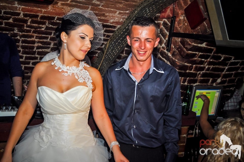 Everybody dance now!, 