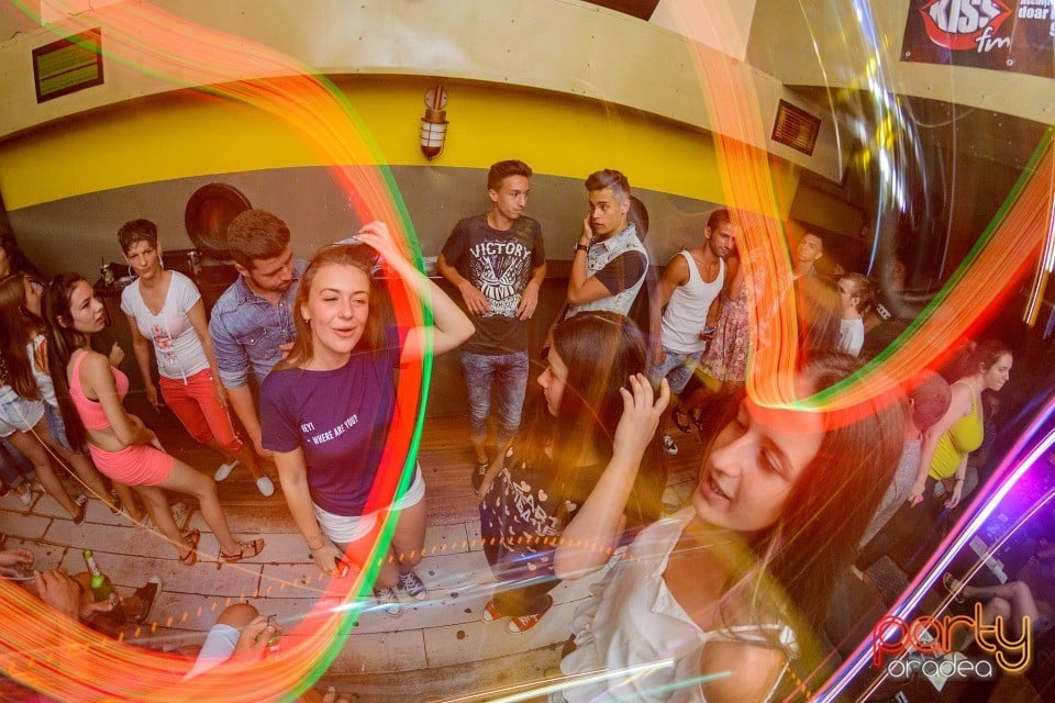Exclusive Party, 