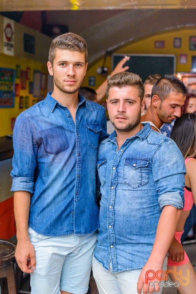 Exclusive Party, 