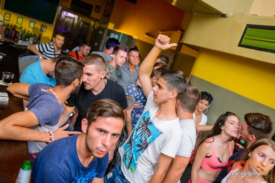 Exclusive Party, 