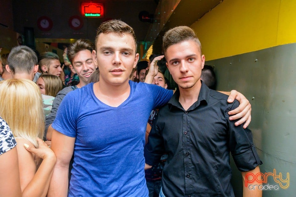 Exclusive Party, 