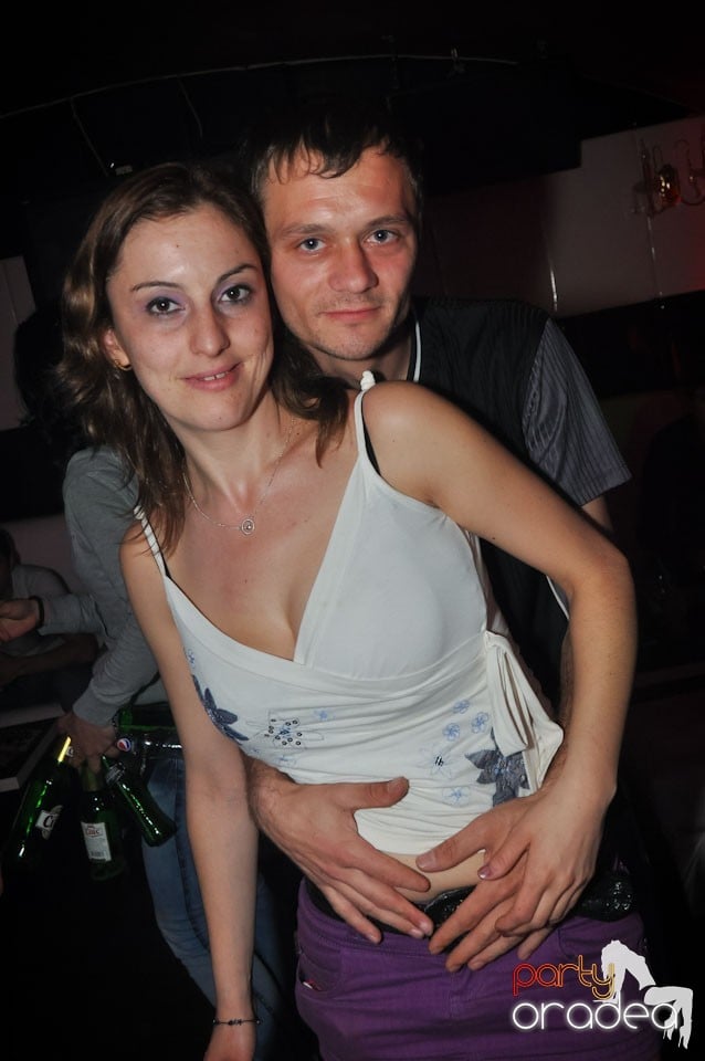 Extravaganza Night Party în Club Atti's,