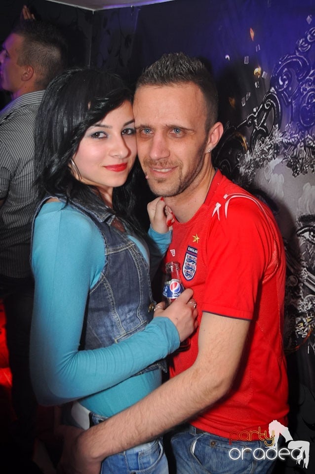 Extravaganza Night Party în Club Atti's,