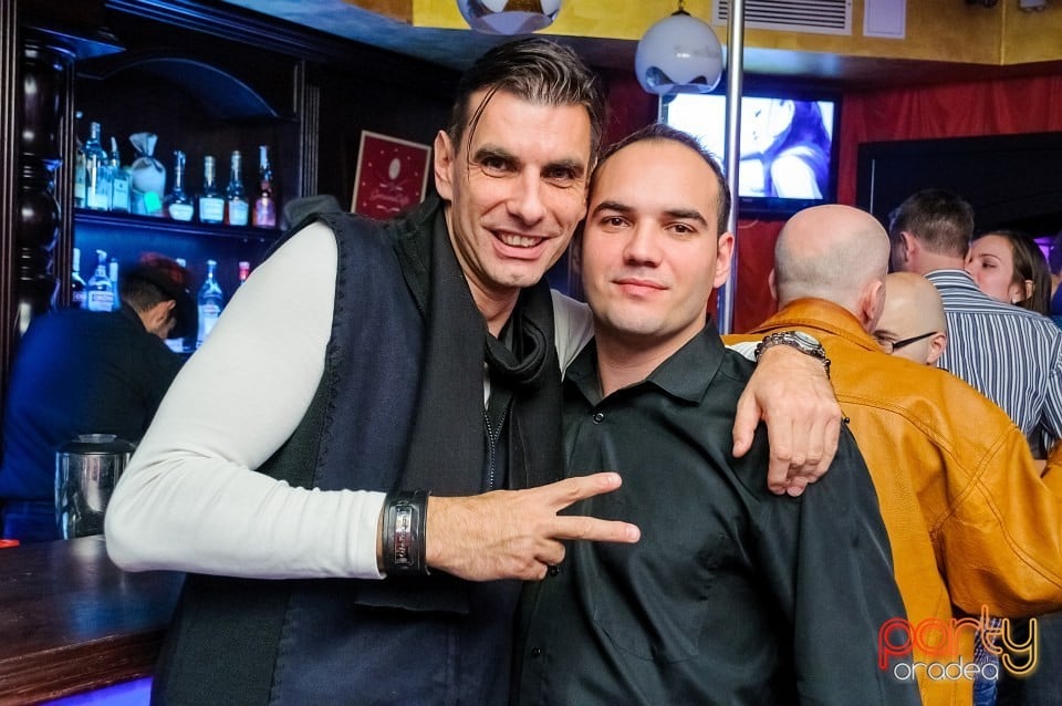 Fabulous Fridays, Downtown Paparazzi