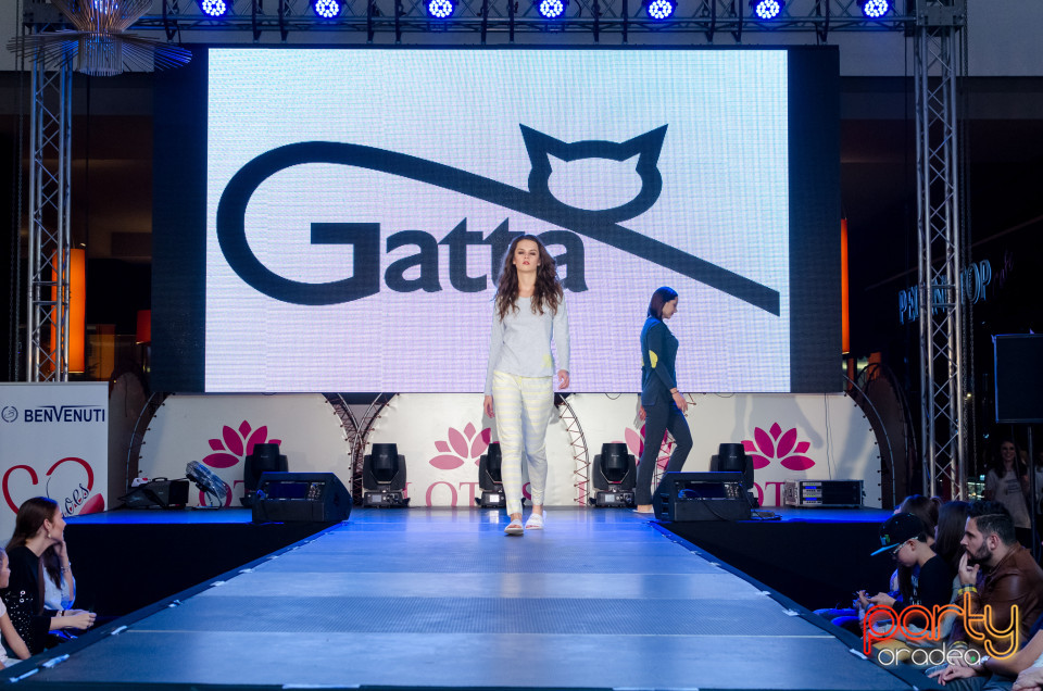 Fall Winter Fashion Show, Lotus Center