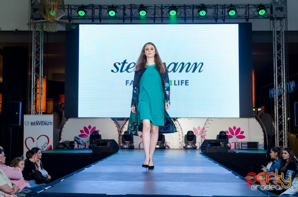 Fall Winter Fashion Show, Lotus Center