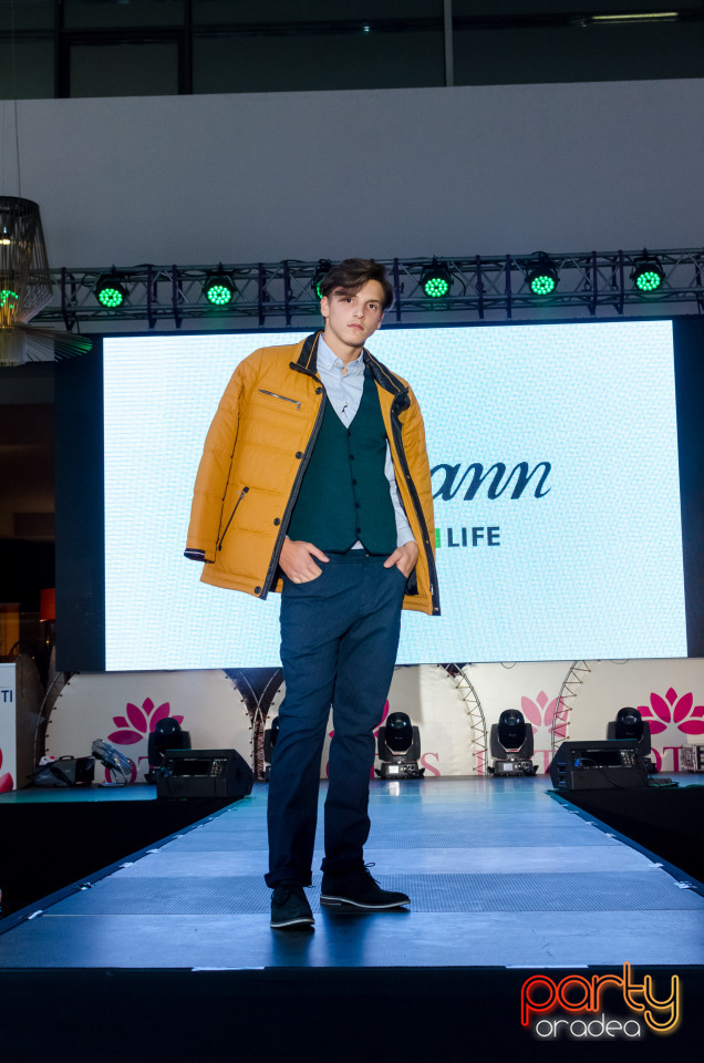 Fall Winter Fashion Show, Lotus Center