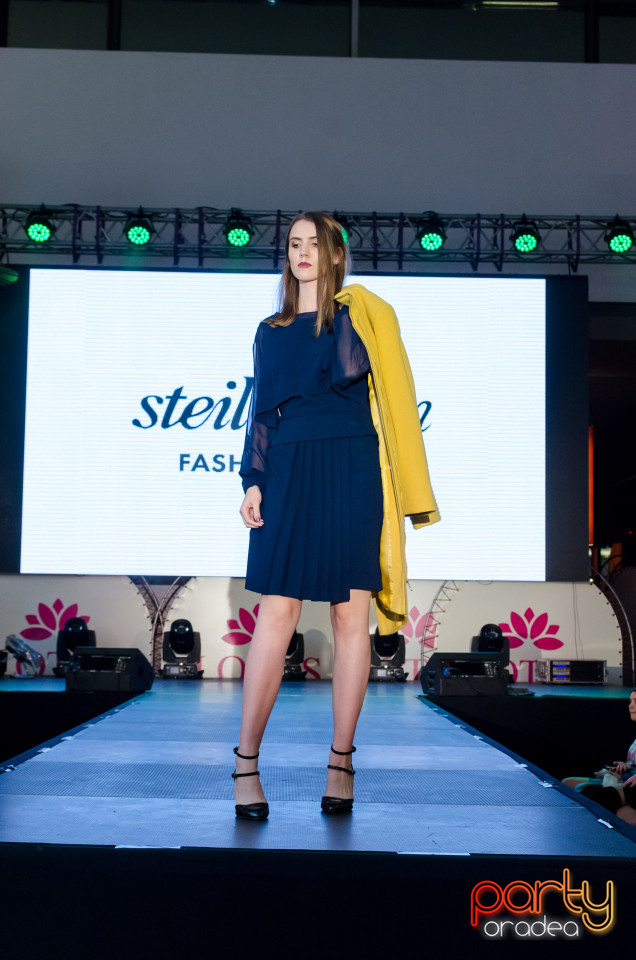 Fall Winter Fashion Show, Lotus Center